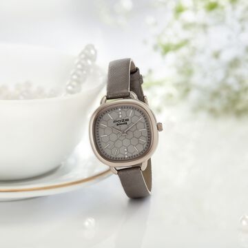 Sonata Poze Quartz Analog Grey Dial Leather Strap Watch For Women