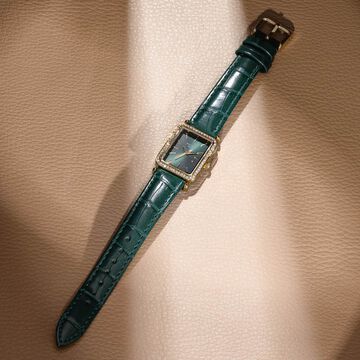 Sonata Poze Quartz Analog Green Dial Leather Strap Watch For Women