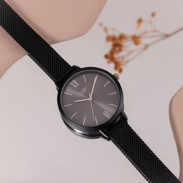 Sonata Poze Quartz Analog Grey Dial Mesh Strap Watch for Women
