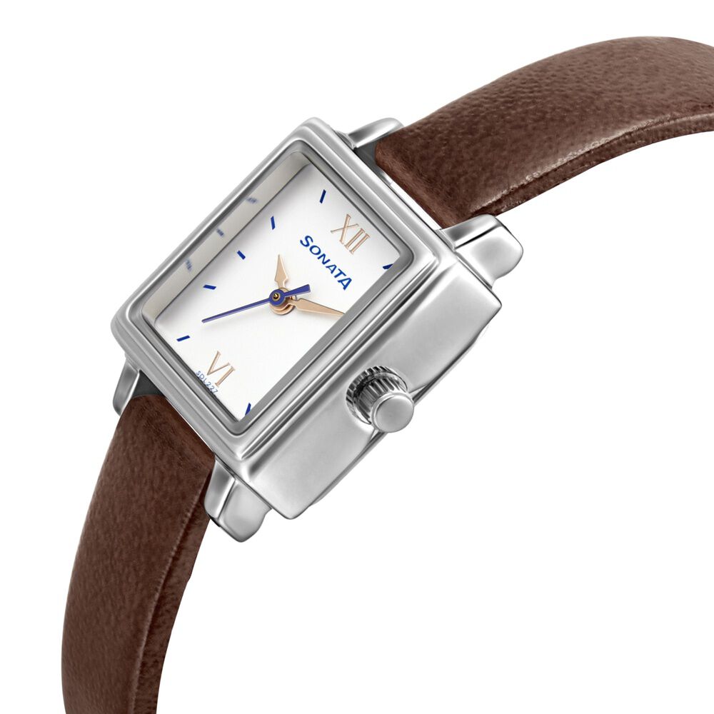 Workwear watch with white dial shop & leather strap