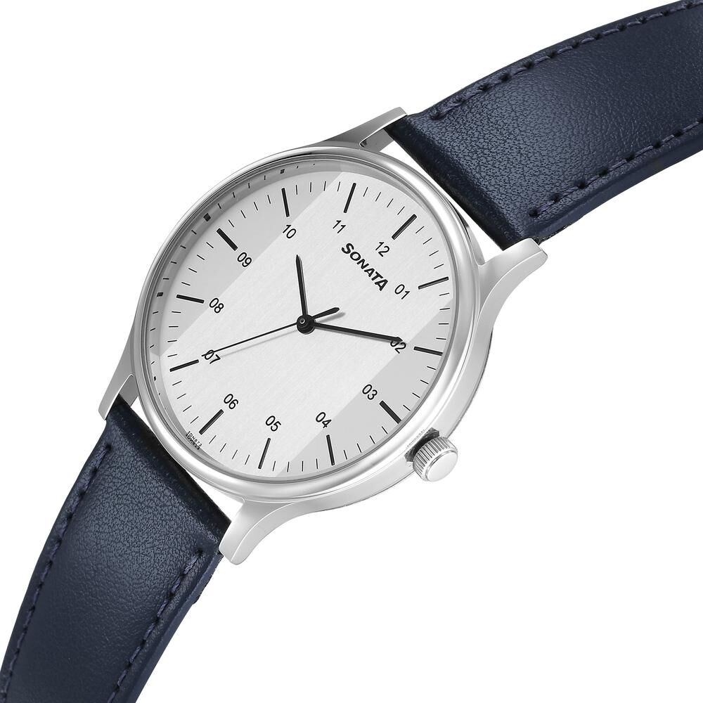 Non digital watch on sale
