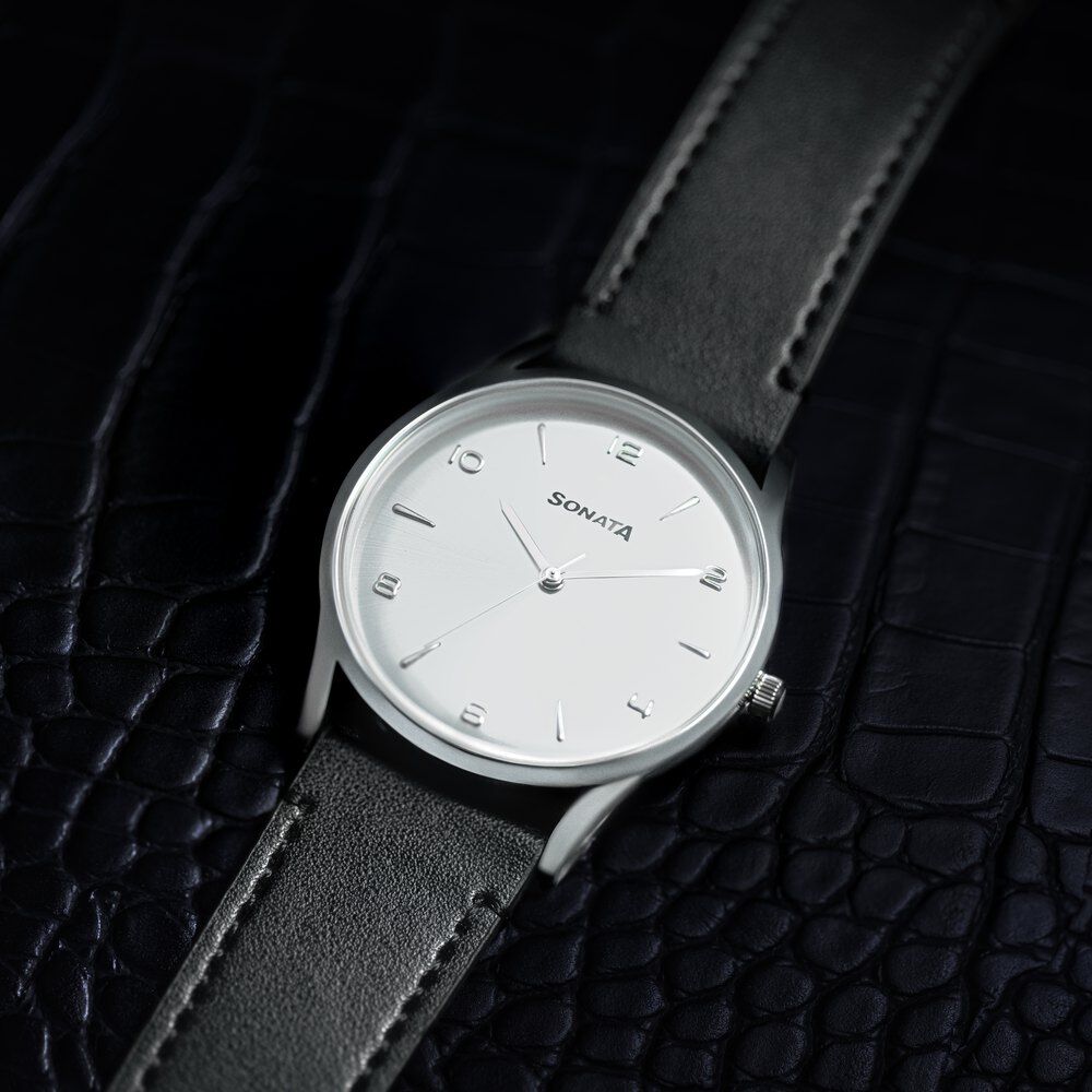 Buy Online Sonata Quartz Analog Silver Dial Black Leather Strap