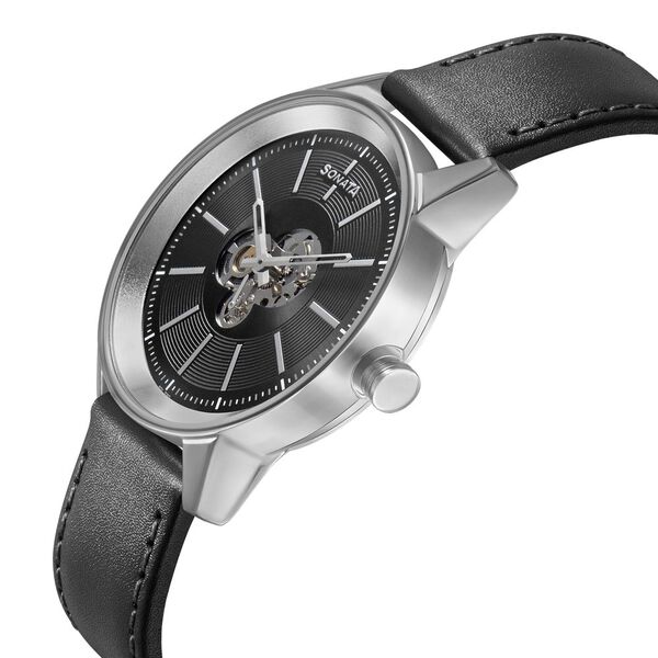 Sonata Quartz Multifunction Black Dial Leather Strap Watch for Men - image number 2