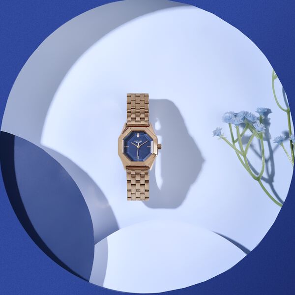 Poze By Sonata Quartz Analog Blue Dial Rose Gold Metal Strap Watch For Women - image number 0
