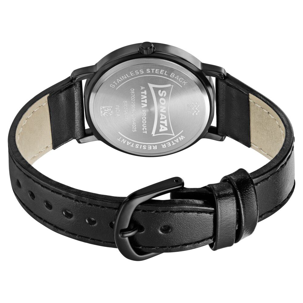 By selling a discount watch for rs 1275